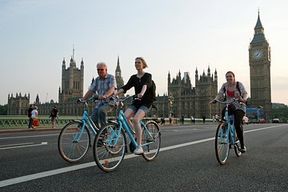 London Classic Landmarks Bicycle Tour with Local Guide